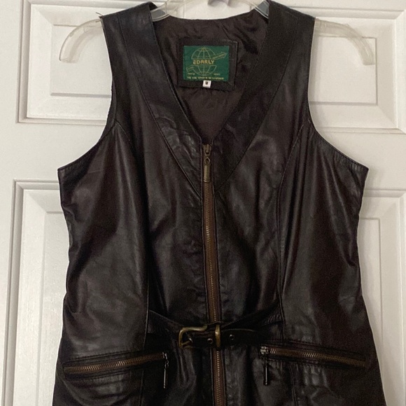 Beautiful Genuine Leather Vest - Picture 2 of 13